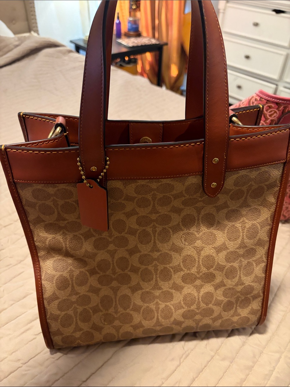 Coach Field Tote in Signature Canvas and Horse and Carriage
Print